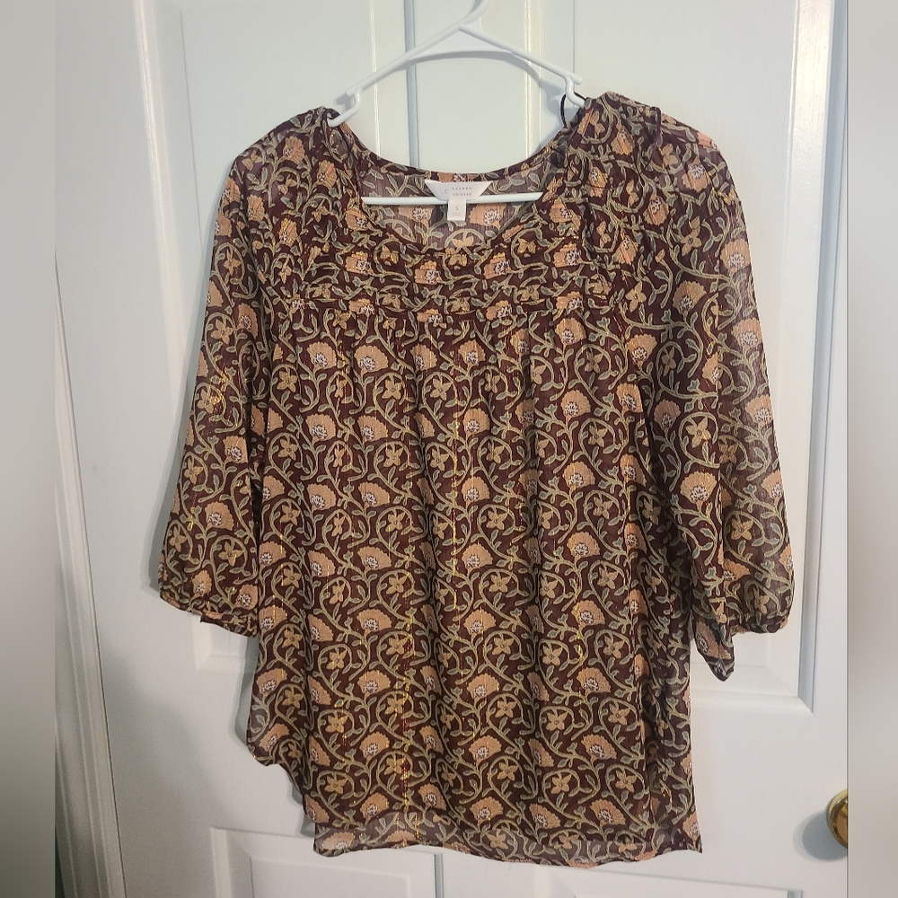 LC Lauren Conrad Women's sheer Blouse Size Small. floral pattern